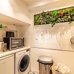 Guestready - Exposed Beams Flat Near Le Marais Apartment