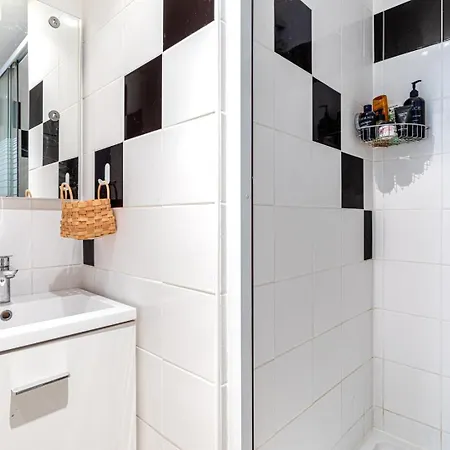 Guestready - Exposed Beams Flat Near Le Marais דירה *