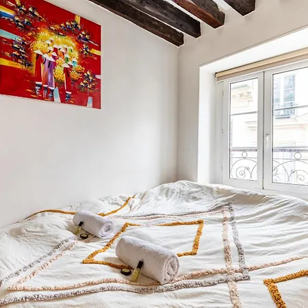 דירה Guestready - Exposed Beams Flat Near Le Marais