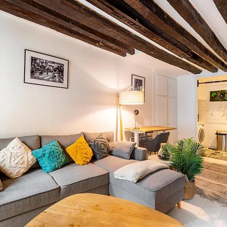 Guestready - Exposed Beams Flat Near Le Marais Apartment