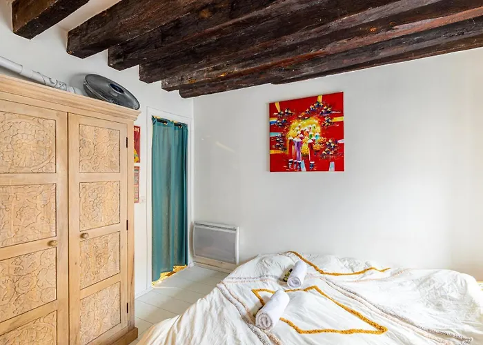 Daire Guestready - Exposed Beams Flat Near Le Marais *