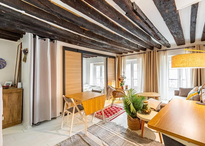 Guestready - Exposed Beams Flat Near Le Marais * Paris