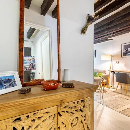 Guestready - Exposed Beams Flat Near Le Marais Apartament *